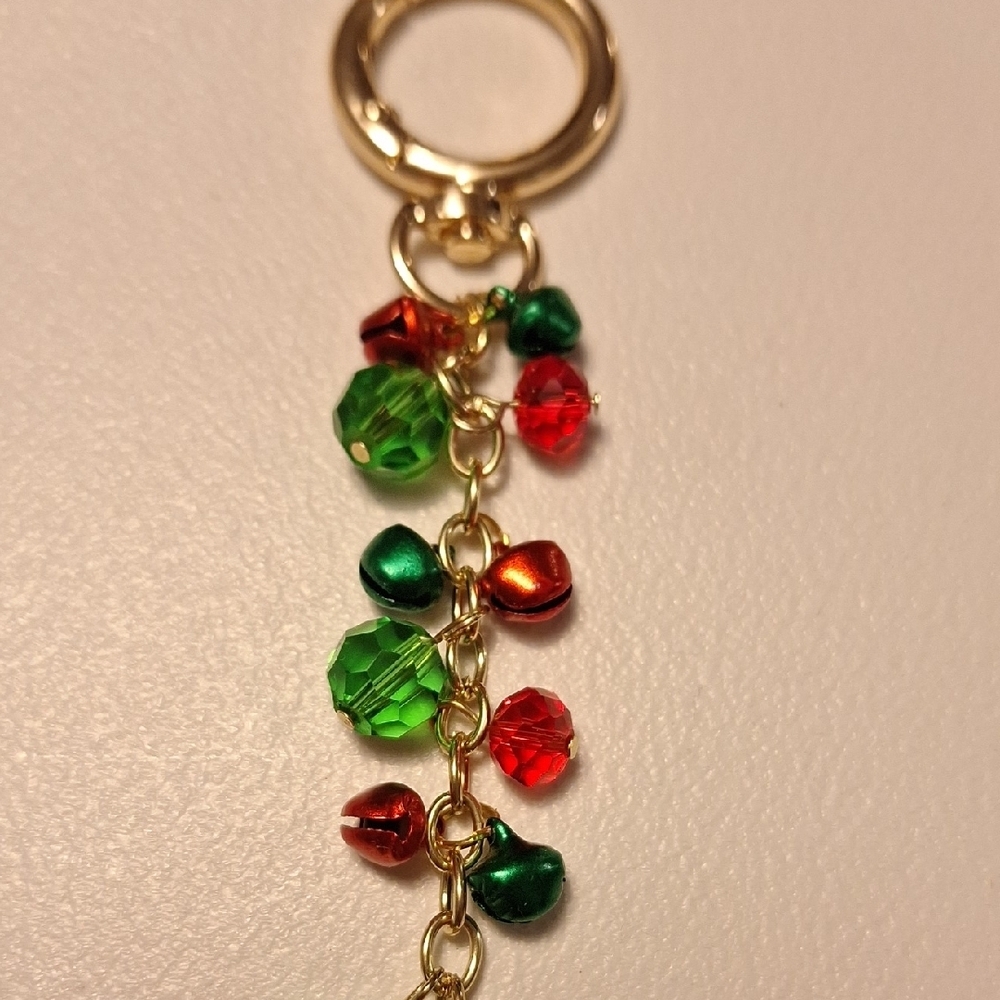 Festive Christmas Tree Keychain with Red and Green Beads - Picture 3 of 4